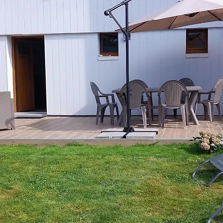 Maison Mitoyenne Entre Les Lacs, Proche Du Centre De ヴィラ *